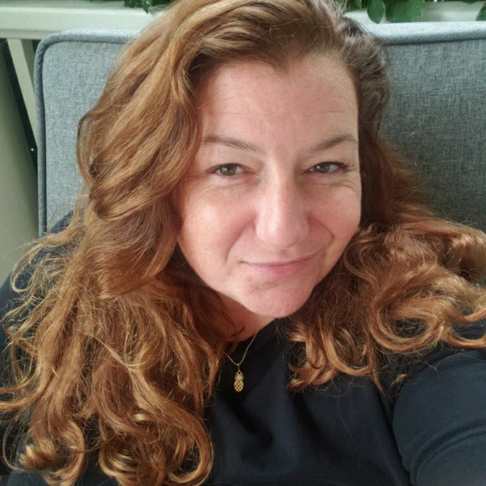 Meet your Posher, Jennifer.
